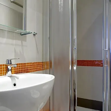 Banchi Hotel 3*